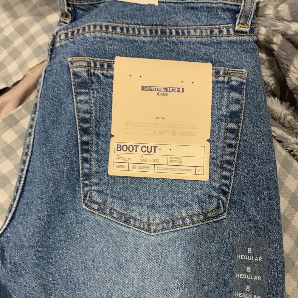 Brand new Gap Bootcut Stretch Jeans